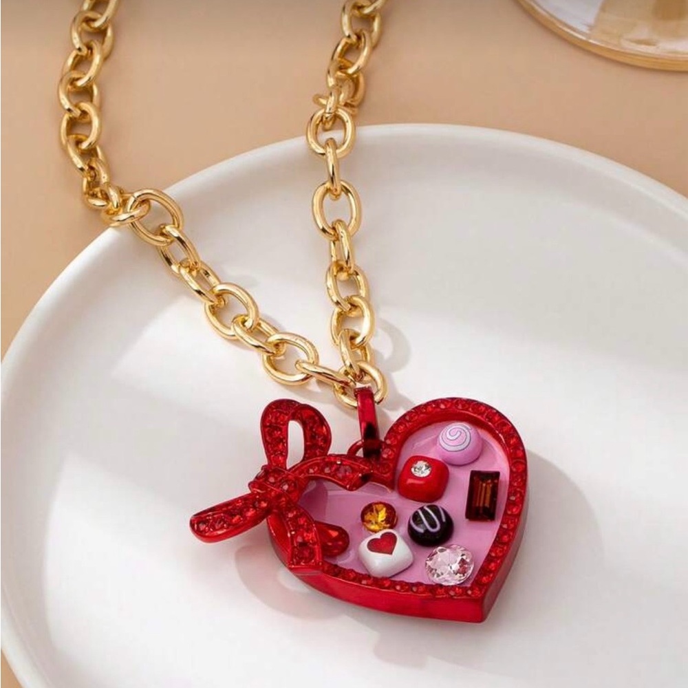 Red Heart Chocolate Box Charm Pendant Necklace Gold Chain Red Bow Rhinestones - Picture 3 of 6